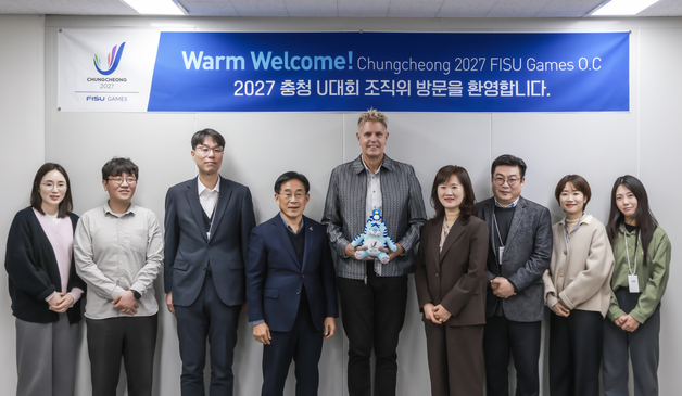 2027 충청 U대회조직위에 호킨슨 미 선수단 부단장 공식 방문