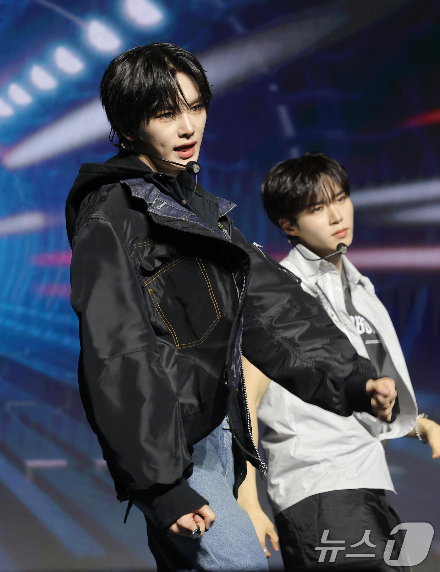 (서울=뉴스1) 권현진 기자 = 그룹 알파드라이브원(ALD1)의 안신이 12일 서울 용산구 블루스퀘어 SOL트래블홀에서 열린 미니 1집  'EUPHORIA'(유포리아) 발매 쇼케이 …