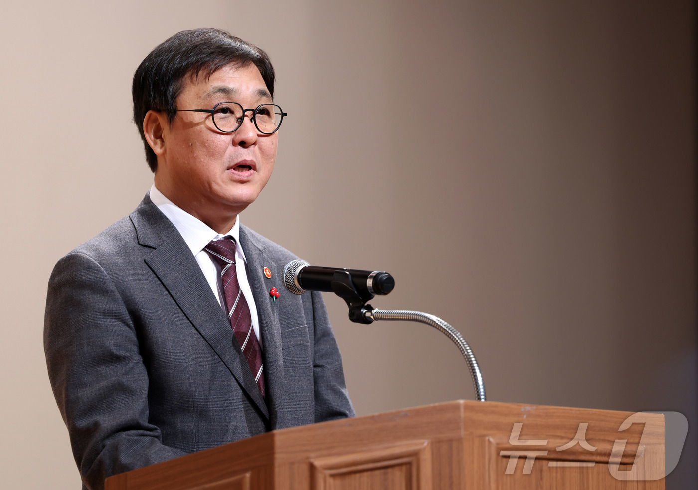 (서울=뉴스1) = 최휘영 문화체육관광부 장관이 12일 서울 용산구 국립중앙박물관 대강당에서 열린 2026 박물관·미술관인 신년교례회에서 신년사를 하고 있다. (문화체육관광부 제공 …