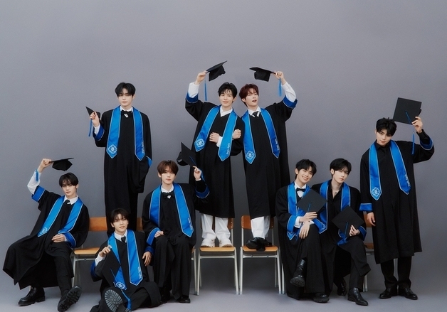 제로베이스원, 마지막 준비 한다…졸업 가운 입은 티저 공개
