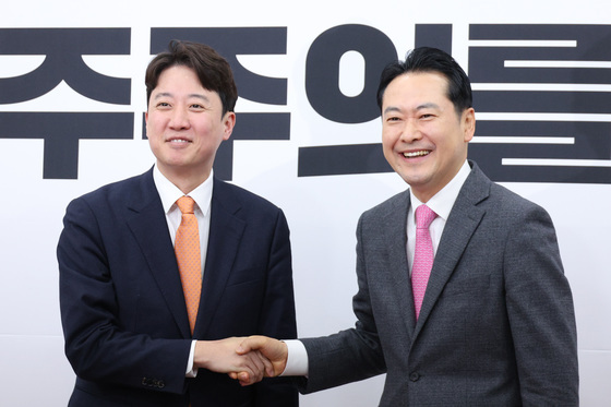 이준석, 장동혁 만나 "공천헌금·통일교 특검, 대장동 진실규명 함께 추진"