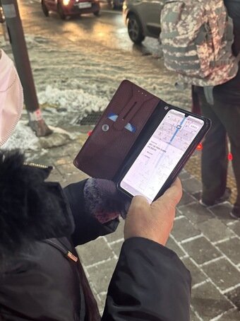 본문 이미지 -  13일 오전 서울 강북구 지하철 4호선 미아사거리역 인근 버스 정류장에서 시민들이 버스를 기다리고 있다.2026.1.13/뉴스1 ⓒ News1 권준언 기자