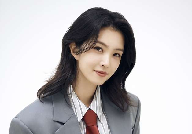 강지영 전 아나, 티엔과 전속계약…도경완·오상진 한솥밥