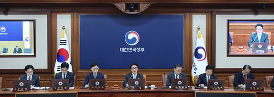 국무회의 주재하는 김민석 총리