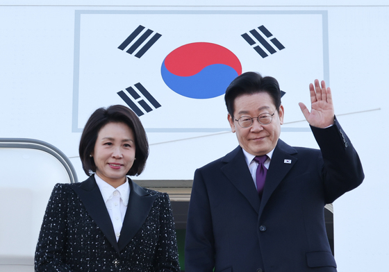 李대통령 日나라 도착, 오후 정상회담…CPTPP 진전 주목(종합)