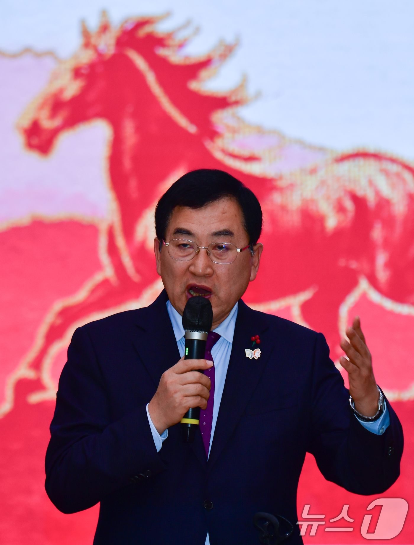 (경주=뉴스1) 최창호 기자 = 주낙영 경북 경주시장이 13일 시청 알천홀에서 열린 신년 기자간담회에서 인사말을 하고 있다. 2026.1.13/뉴스1