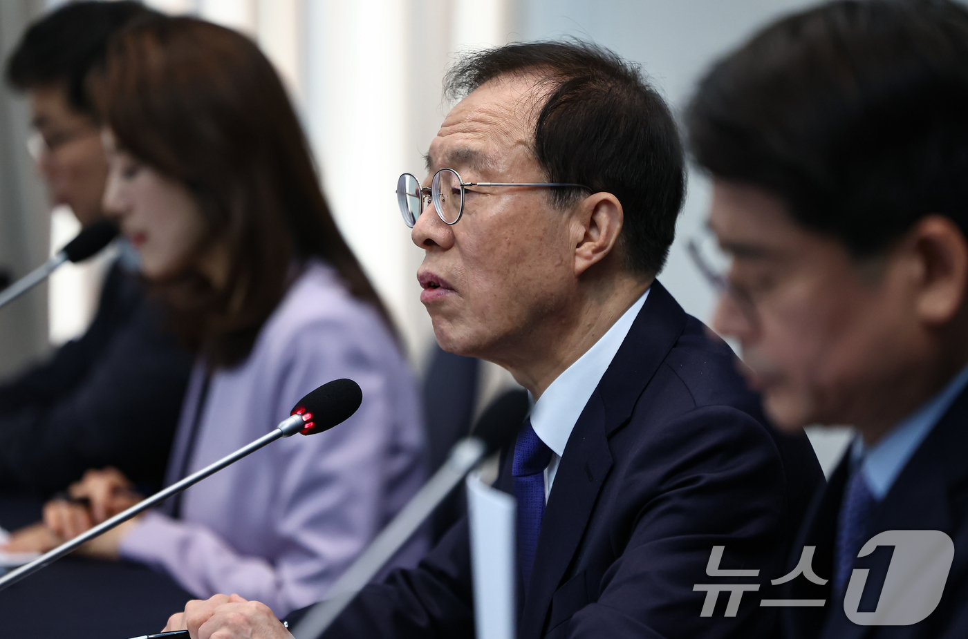 (서울=뉴스1) 김도우 기자 = 이석연 국민통합위원회 위원장이 13일 서울 중구 프레스센터에서 열린 관훈클럽 초청 토론회에 참석해 발언하고 있다. 2026.1.13/뉴스1