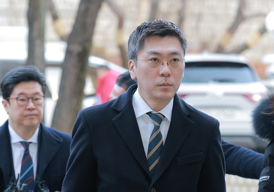 김정환 MBK 부사장, 구속 기로