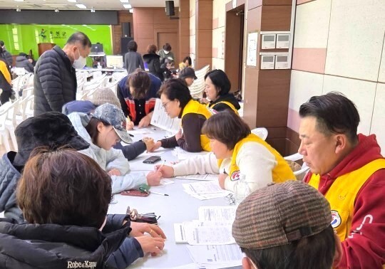 '기본소득' 특수 표심 잡아라…지방선거 옥천 예비주자들 후끈