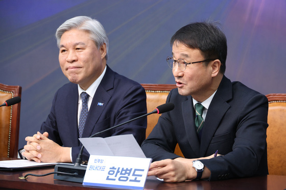 한병도, 혁신·진보당 예방…"검찰개혁 위해 협력하자" 당부(종합)