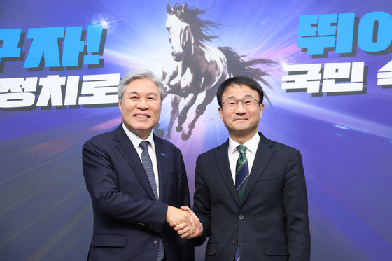 혁신당 서왕진, 한병도에 "檢개혁법, 소통하고 함께 만들어야"