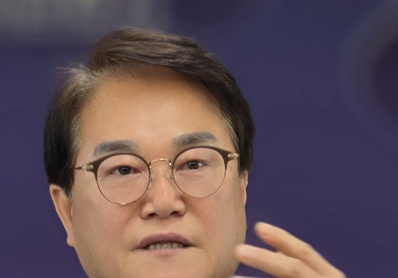 기자회견하는 김하수 청도군수