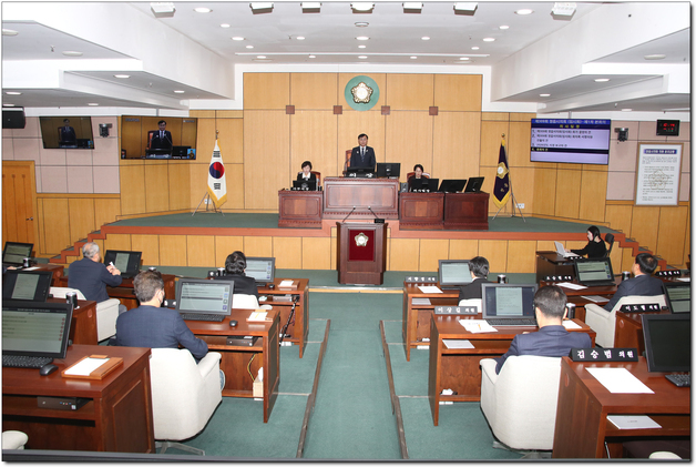 정읍시의회, 새해 첫 임시회 열고 의정 활동 나서