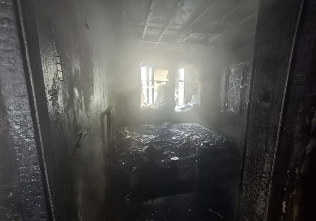 수원 정자동 19층짜리 아파트서 불…2명 부상(종합)