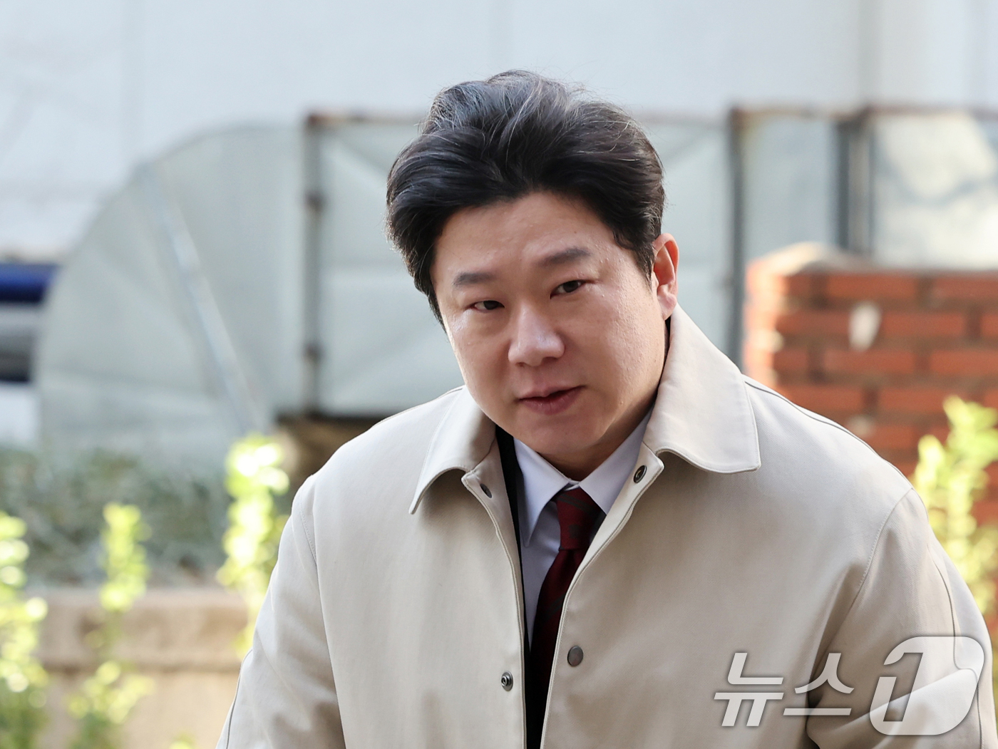 (서울=뉴스1) 황기선 기자 = 진종오 국민의힘 의원이 13일 오후 서울 마포구 서울경찰청 공공범죄수사대에서 김경 서울시의원의 '공천 헌금' 의혹과 관련한 고발인 신분으로 출석하고 …