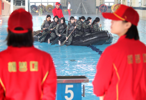 '겨울 해병대 캠프' IBS 체험