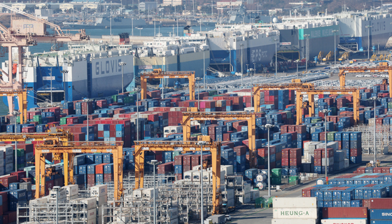 글로벌 해운 운임 2주 연속 하락…SCFI, 1500선 하락