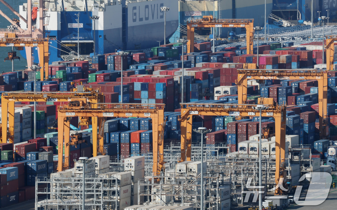 (평택=뉴스1) 김영운 기자 = 미국 연방대법원이 도널드 트럼프 행정부가 국제긴급경제권한법(IEEPA)에 근거해 부과한 상호관세에 대한 최종 결정을 이르면 오는 14일(현지시간) …