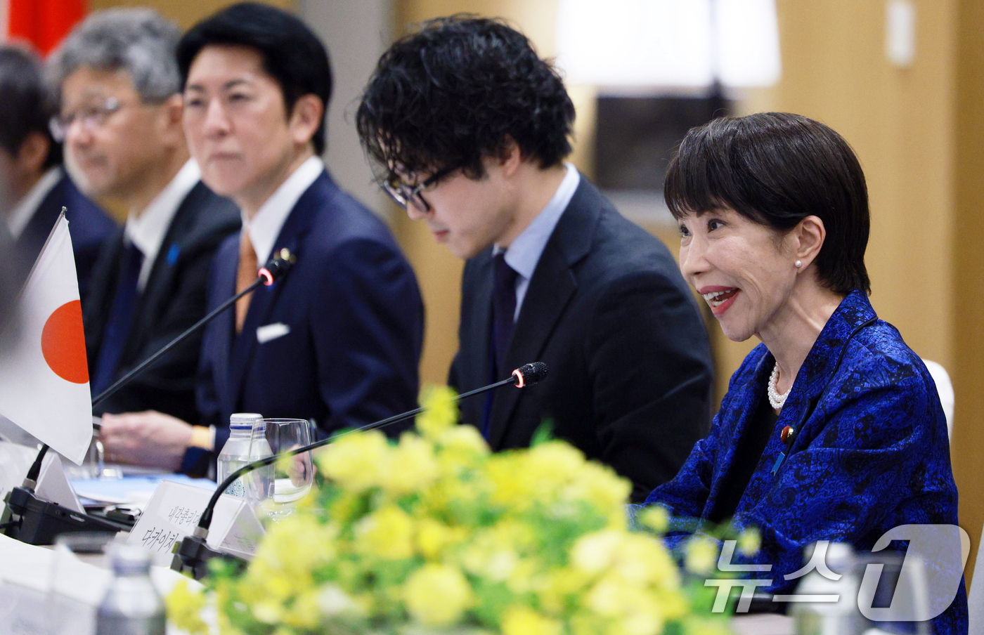 (나라(일본)=뉴스1) 이재명 기자 = 다카이치 사나에 일본 총리가 13일 일본 나라현 회담장에서 열린 이재명 대통령과의 한-일 확대 회담에서 발언하고 있다. 2026.1.13/뉴 …