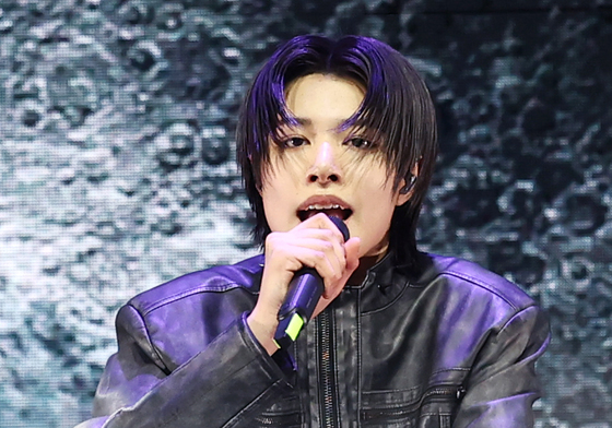 데뷔 무대 펼치는 롱샷 루이