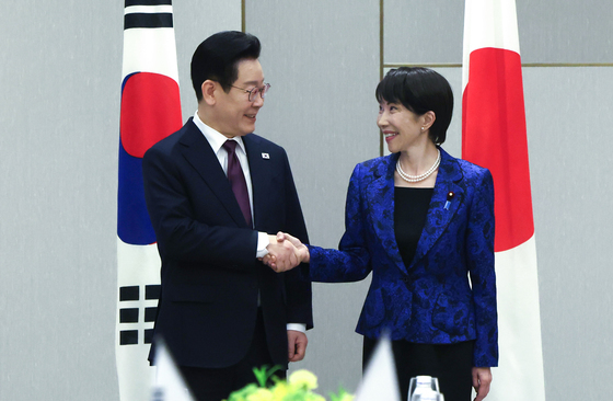 李대통령, 日다카이치와 90여분간 회담…공동언론발표 예정