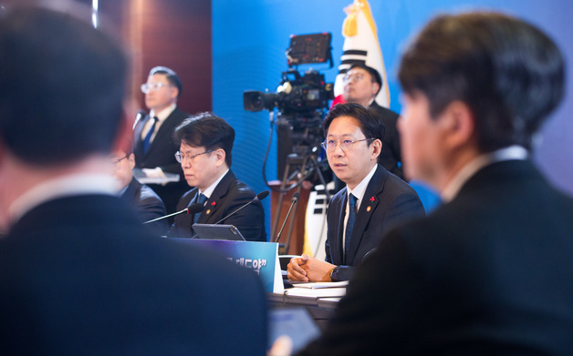 여성 이공계 이탈 막자…연구자 육아 바우처·R&D 복귀 지원