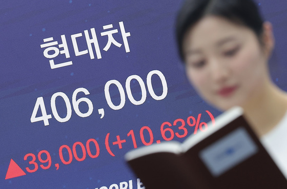현대차, 휴머노이드 로봇 아틀라스 공개에 10% 상승
