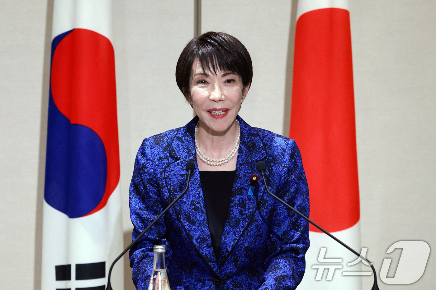 (나라(일본)=뉴스1) 이재명 기자 = 다카이치 사나에 일본 총리가 13일 일본 나라현 회담장에서 이재명 대통령과 공동언론발표를 하고 있다. 2026.1.13/뉴스1