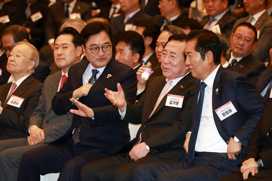 대화하는 우원식·정청래·장동혁