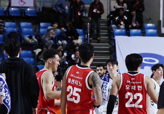 SK, DB에 93-65 승리