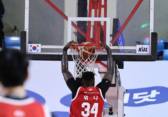 SK 워니 '승리 확신 덩크'