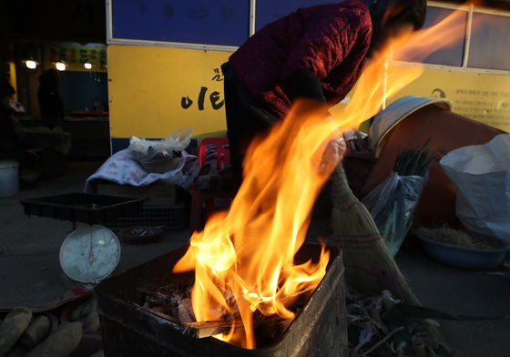 [뉴스1 PICK]아침 -15도 '강추위'··· 빙판길과 도로 살얼음 조심