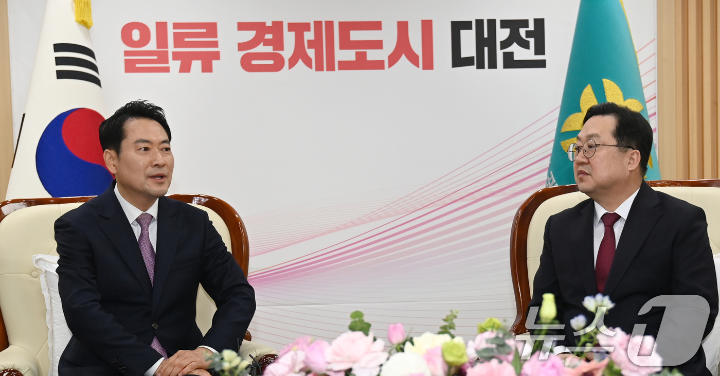 (대전=뉴스1) 김기태 기자 = 장동혁 국민의힘 대표가 14일 오전 대전시청에서 이장우 시장과 대전충남 행정통합 관련 정책협의에서 발언하고 있다. 2026.1.14/뉴스1