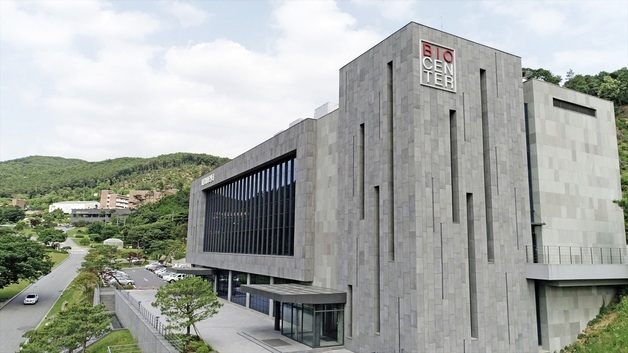 대웅제약, JAK3억제제 반려견 아토피 신약 '플로디시티닙' 허가 신청