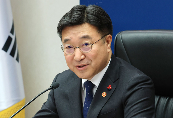 모두발언하는 윤호중 장관