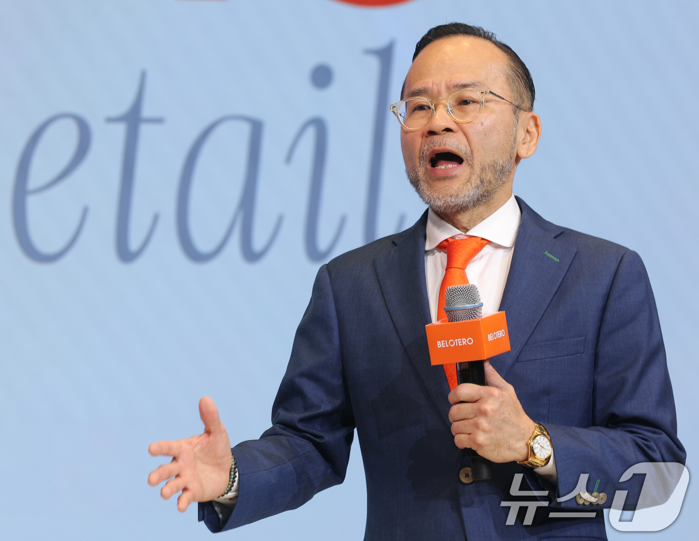 (서울=뉴스1) 권현진 기자 = 로렌스 시오우(Lawrence Siow) 멀츠코리아 아시아퍼시픽 대표가 14일 서울 강남구 웨스틴 서울 파르나스에서 열린 멀츠 에스테틱스의 히알루론 …