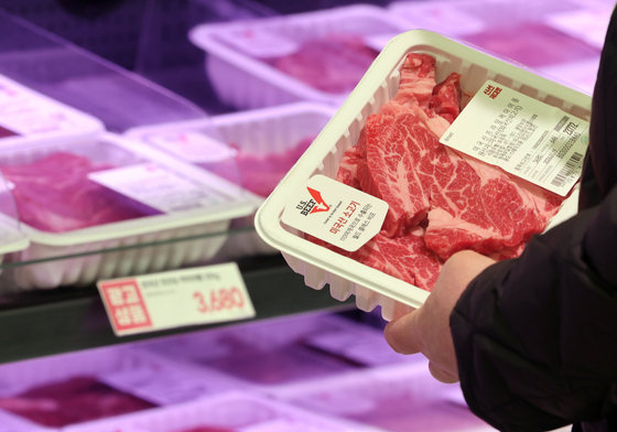 설 명절 다가오는데…고환율에 수입 과일·수산물 가격도 부담