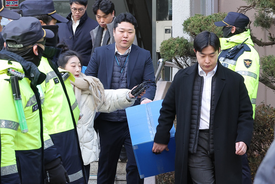 김병기 의원 자택 압수수색 마친 경찰