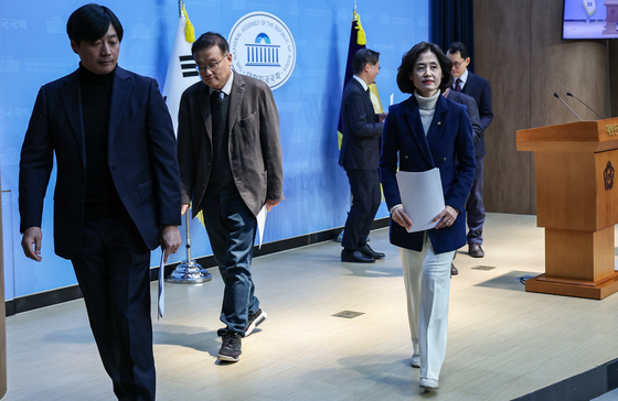 검찰개혁추진단 자문위 6인 사퇴