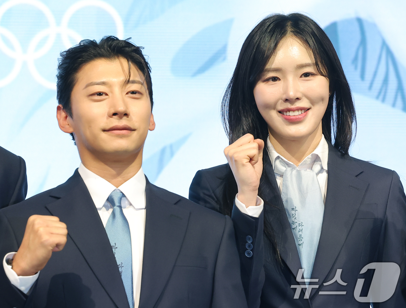 (서울=뉴스1) 권현진 기자 = 곽윤기, 김아랑(오른쪽) 해설위원이 14일 서울 영등포구 페어몬트 앰배서더 서울에서 열린 ‘2026 밀라노 코르티나 동계올림픽 JTBC 단독 중계’ …