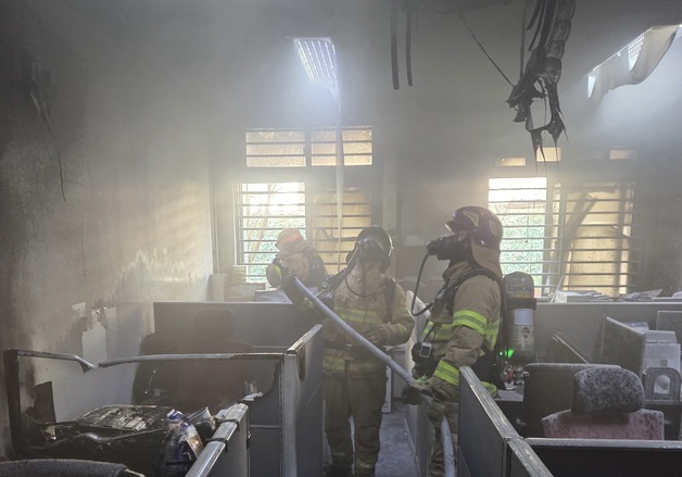 전북대 인문대학원 연구실서 불…노트북 발화 추정