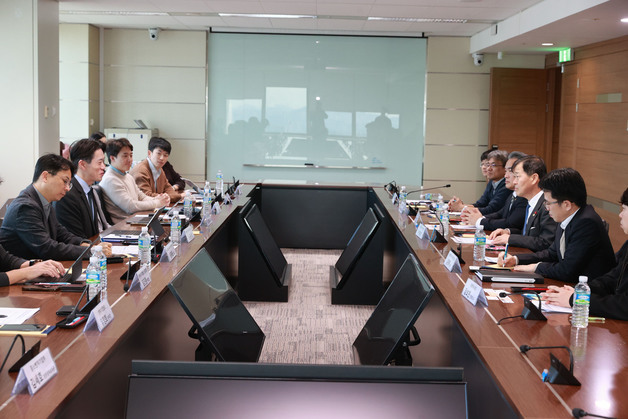 스타트업 키운다더니 혁신 도둑질…닥터나우·루센트블록 '논란'