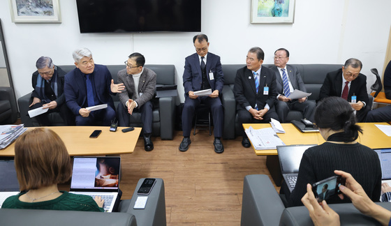 김진향 의장, 남북경협 기관·단체, '남북관계 신뢰회복-평화복원' 기자회견