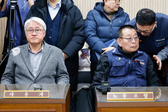 버스 파업 이틀째, 조정회의 모인 노사