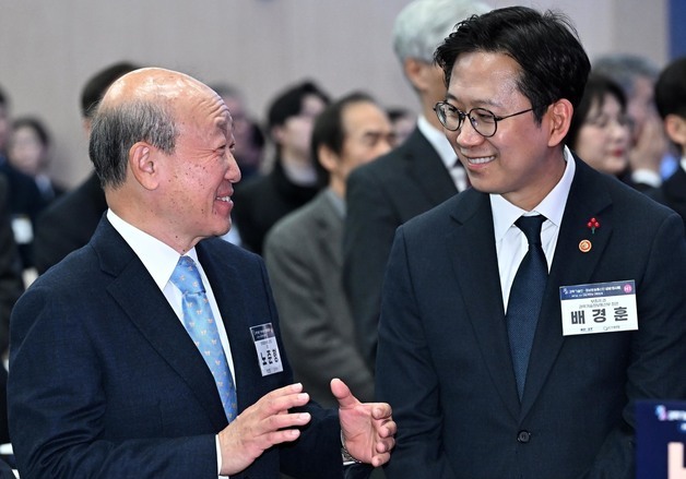 배경훈 부총리 "독자 AI 모델 미·중과 어깨를 같이하고 있다"