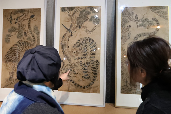 세계인 눈길 사로잡은 '까치와 호랑이'