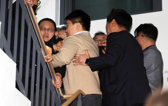 서울 시내버스 노사 협상 난항 '퇴장 공방'