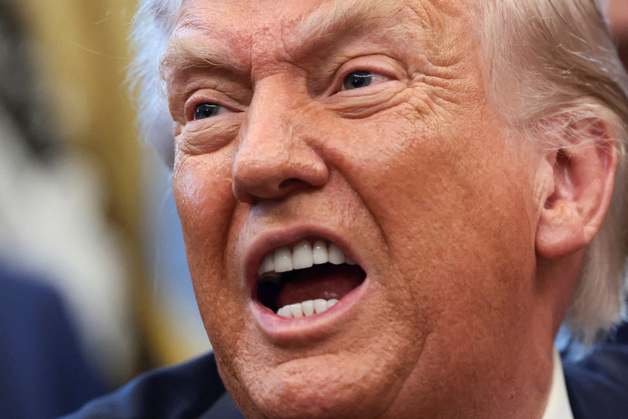 '그린란드 매입비' 1000조 추산…트럼프 "어떤 식으로든 갖겠다"