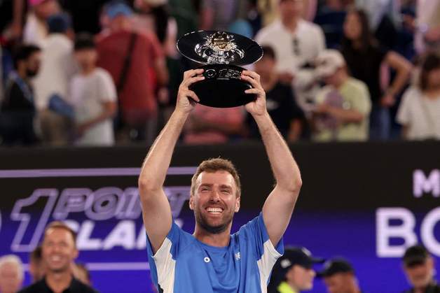 호주 아마추어 스미스, 신네르 잡고 '1포인트 슬램' 우승…상금 10억원