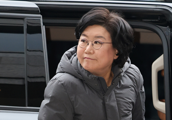 '금품수수' 녹취...출근하는 이혜훈 기획예산처 장관 후보자